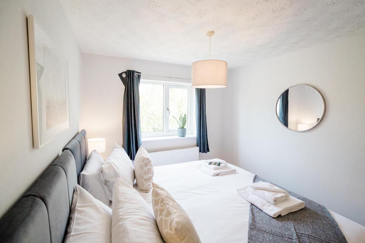 The Oval House By Silva Cmk Stylish House With Garden & Parking Eco-Serviced Accommodation Milton Keynes Exteriör bild